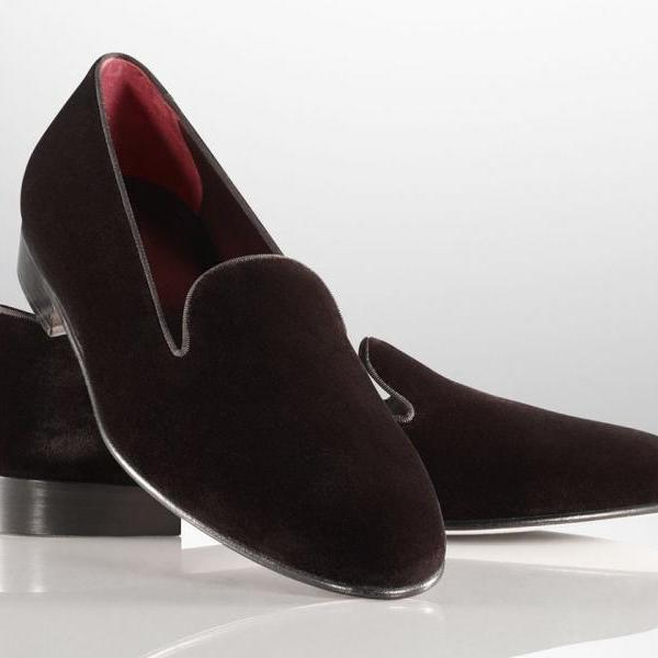 wide width velvet shoes